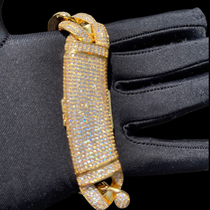 20MM Big Clasp Thick Miami Cuban Iced Out Diamond Bracelet